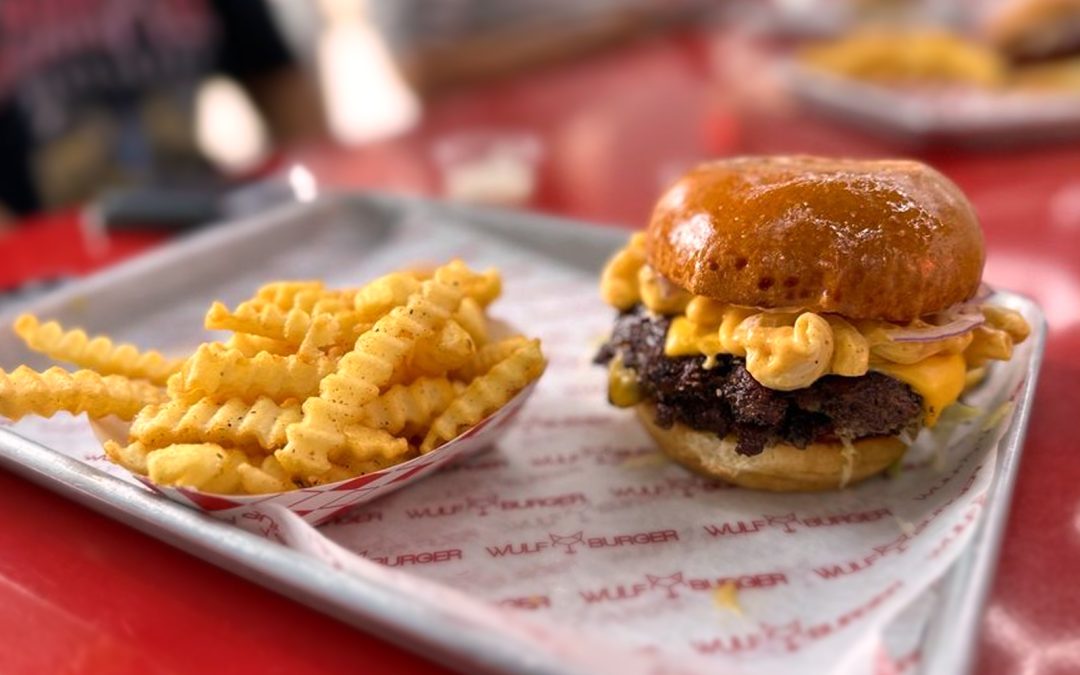 early lunch burger Dallas Wulf Burger smash burger lunch